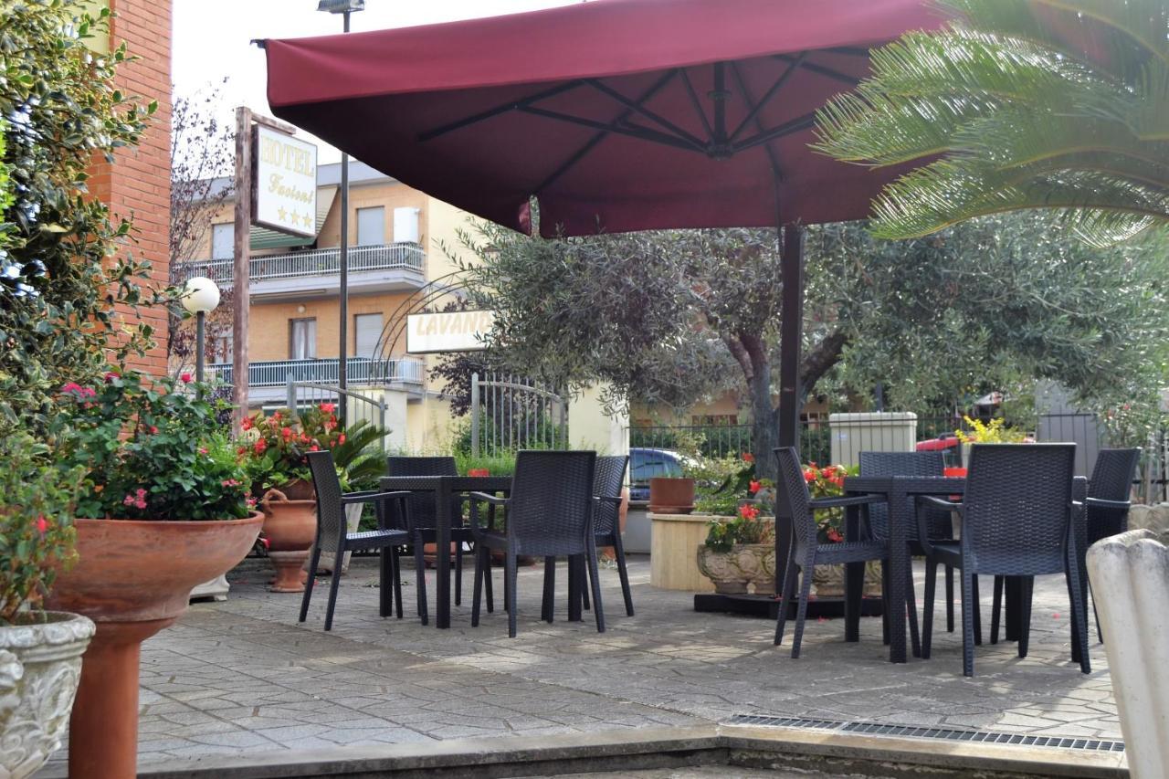 Hotel Facioni Pomezia Exterior photo